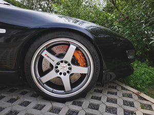 R35 GTR brakes fitted to a Nissan 300zx - Z32. Nissan Fairlady